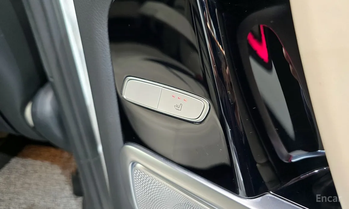 Фото 19 - Mercedes-Benz G-Class