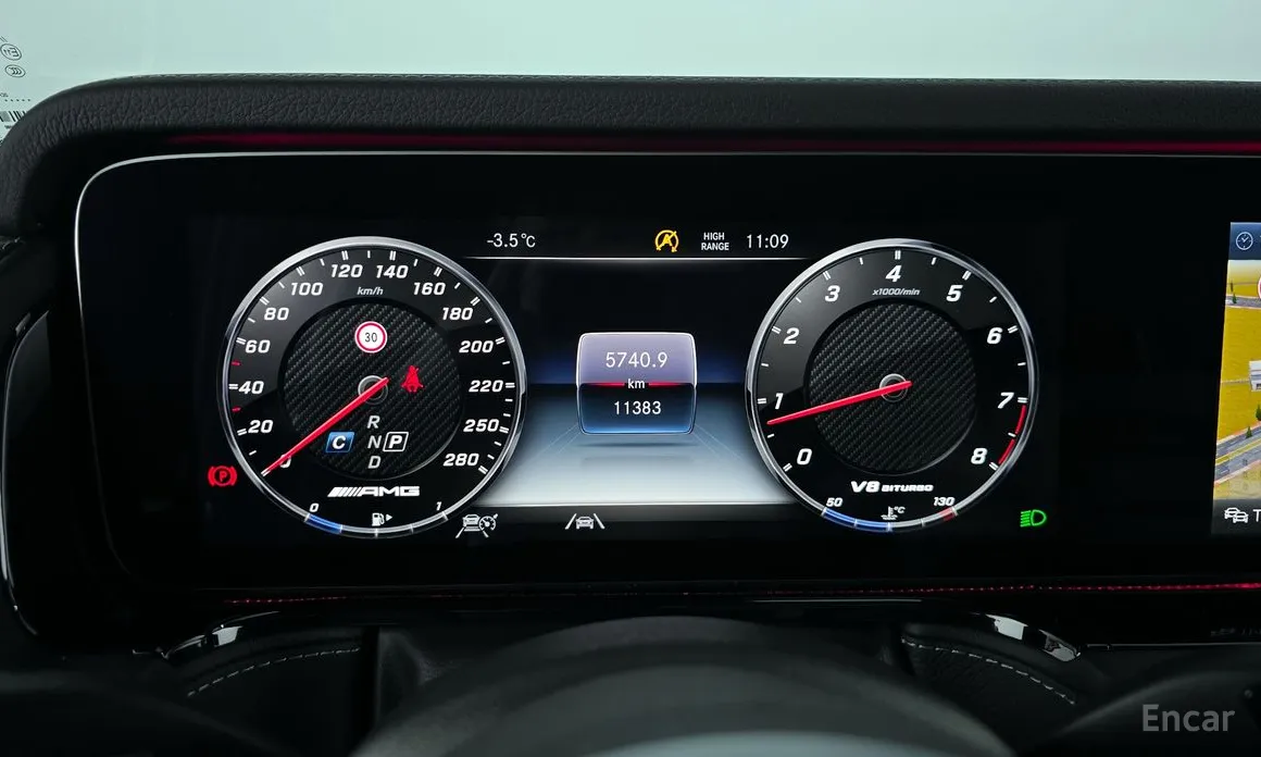 Фото 8 - Mercedes-Benz G-Class