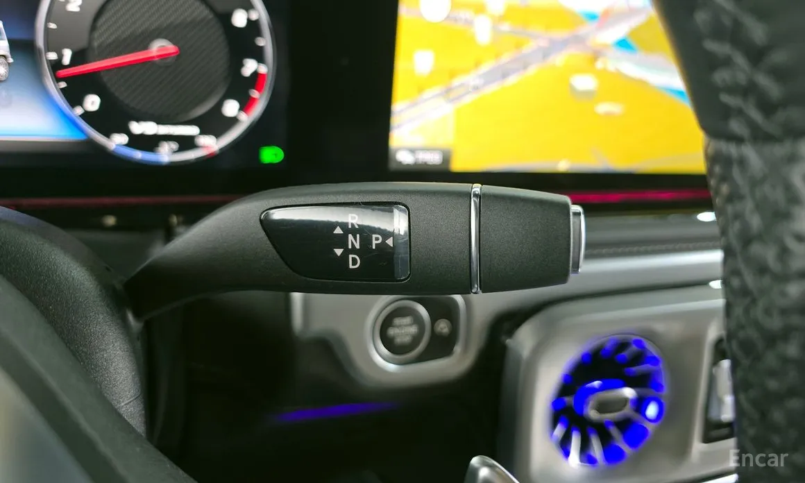 Фото 9 - Mercedes-Benz G-Class