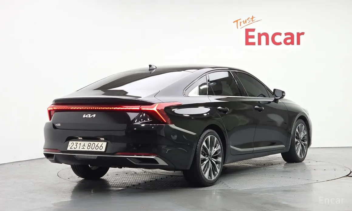 Фото 2 - Kia K8