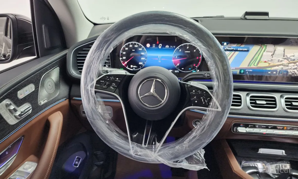 Фото 13 - Mercedes-Benz GLE-Class