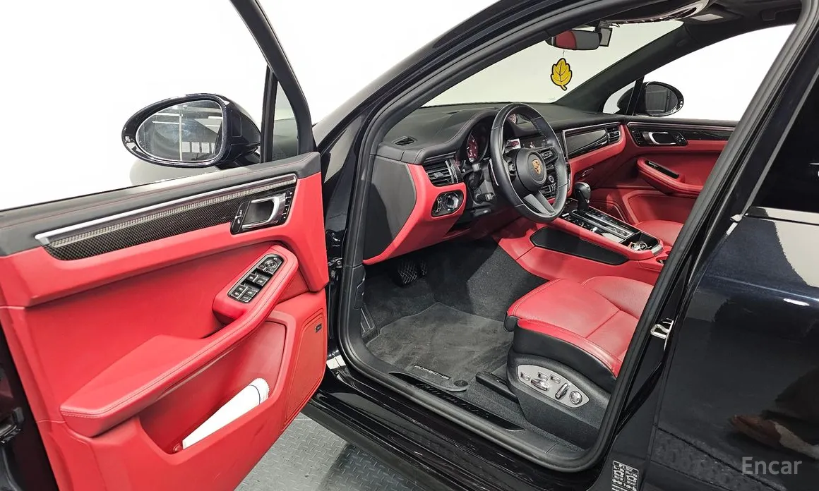 Фото 10 - Porsche Macan