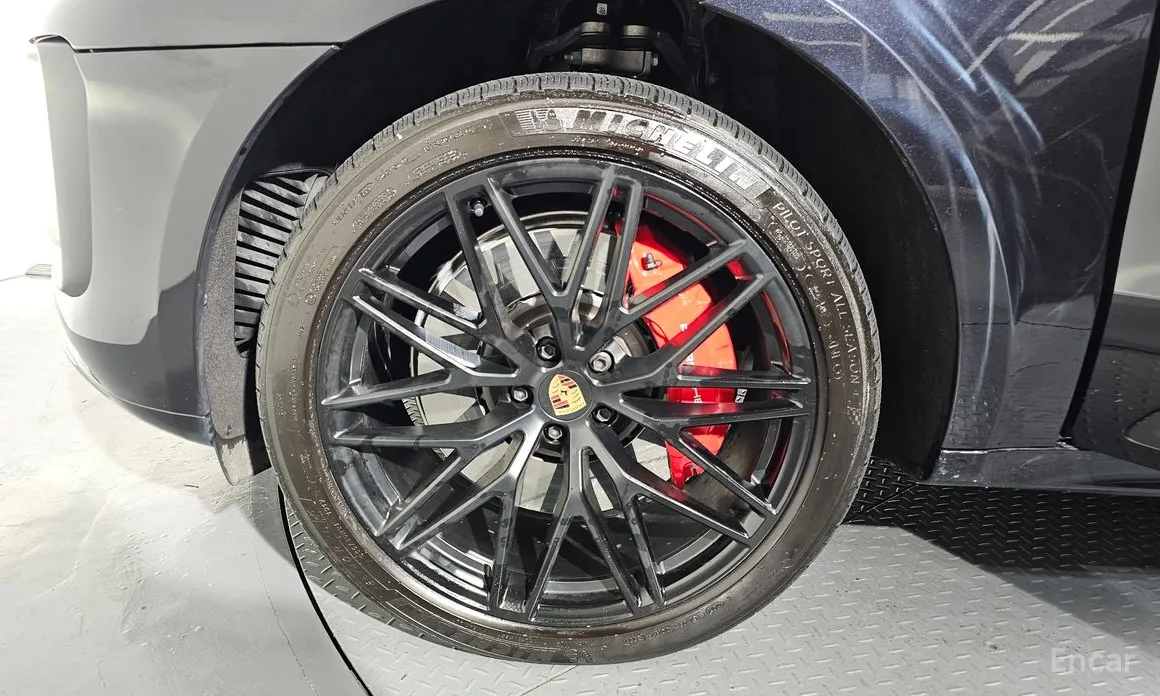 Фото 5 - Porsche Macan