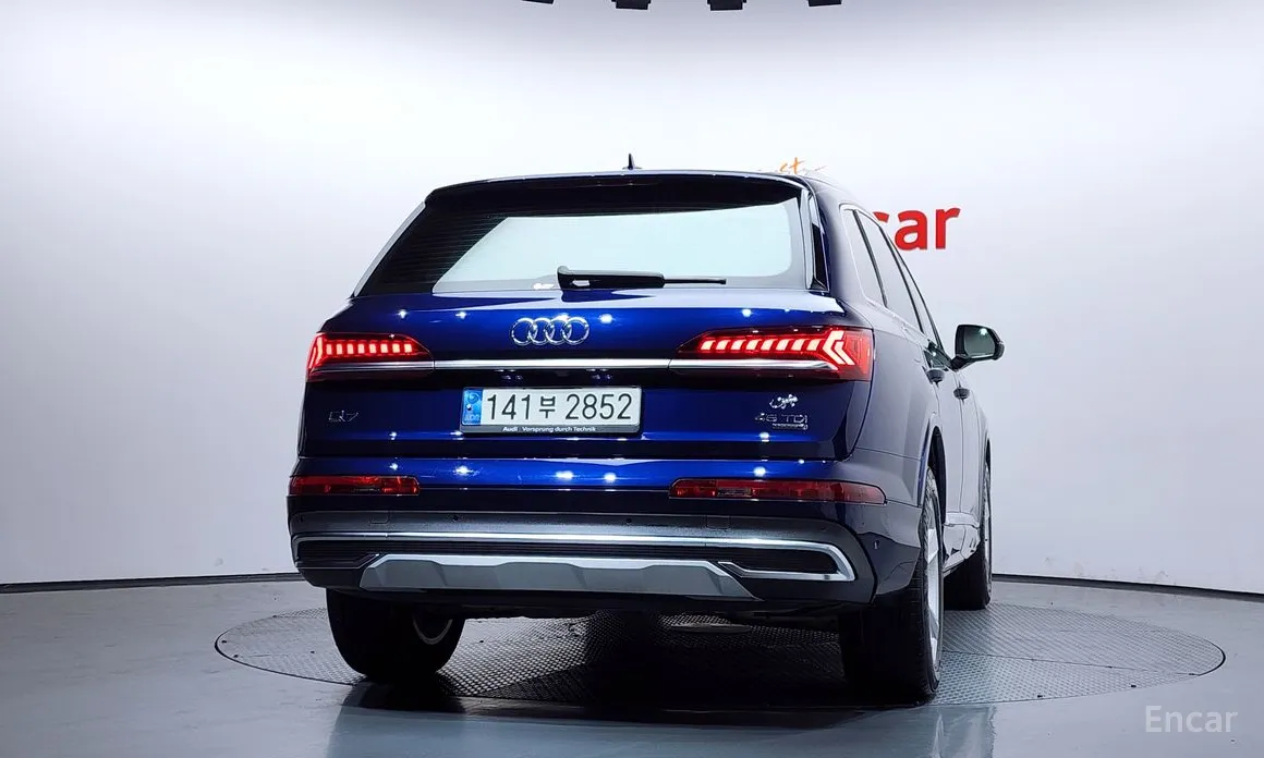 Фото 4 - Audi Q7