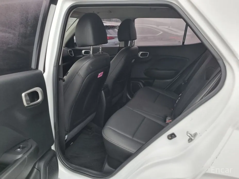 Фото 17 - Hyundai Venue