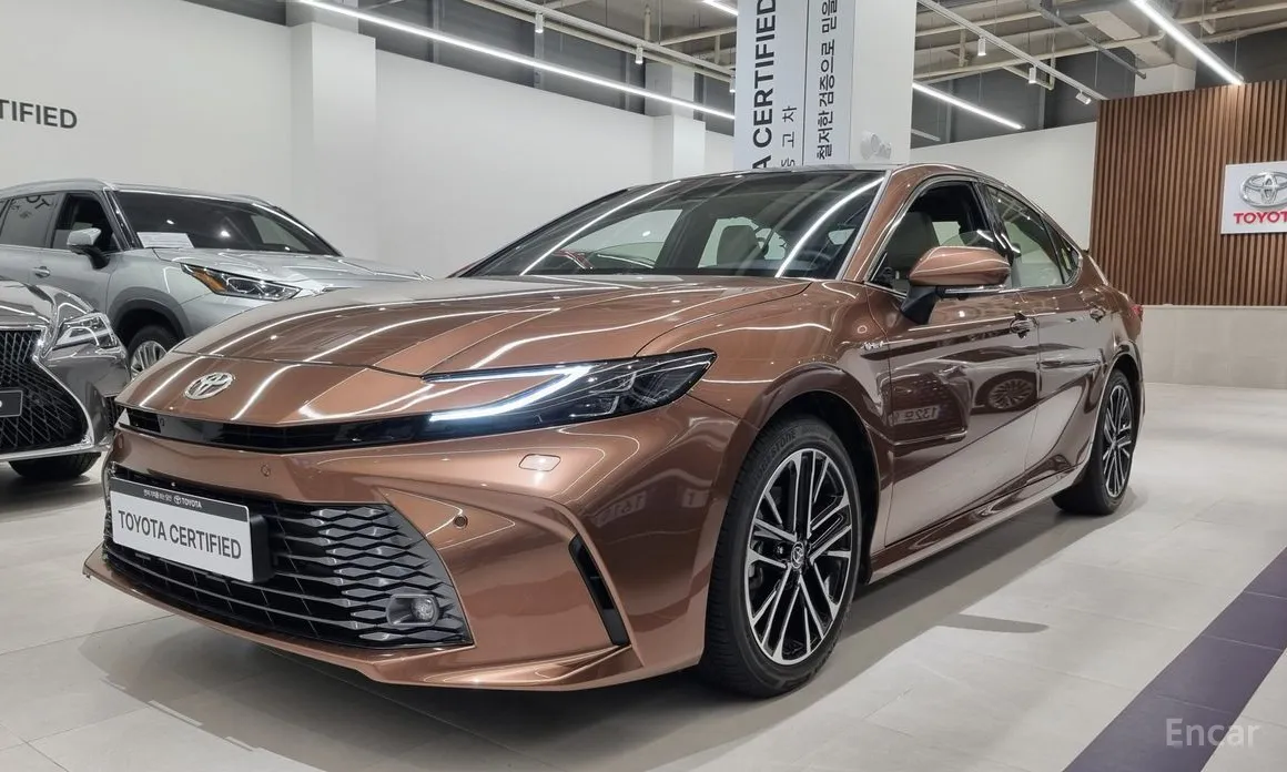 Фото 1 - Toyota Camry