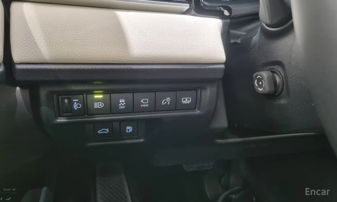 Фото 19 - Toyota Camry