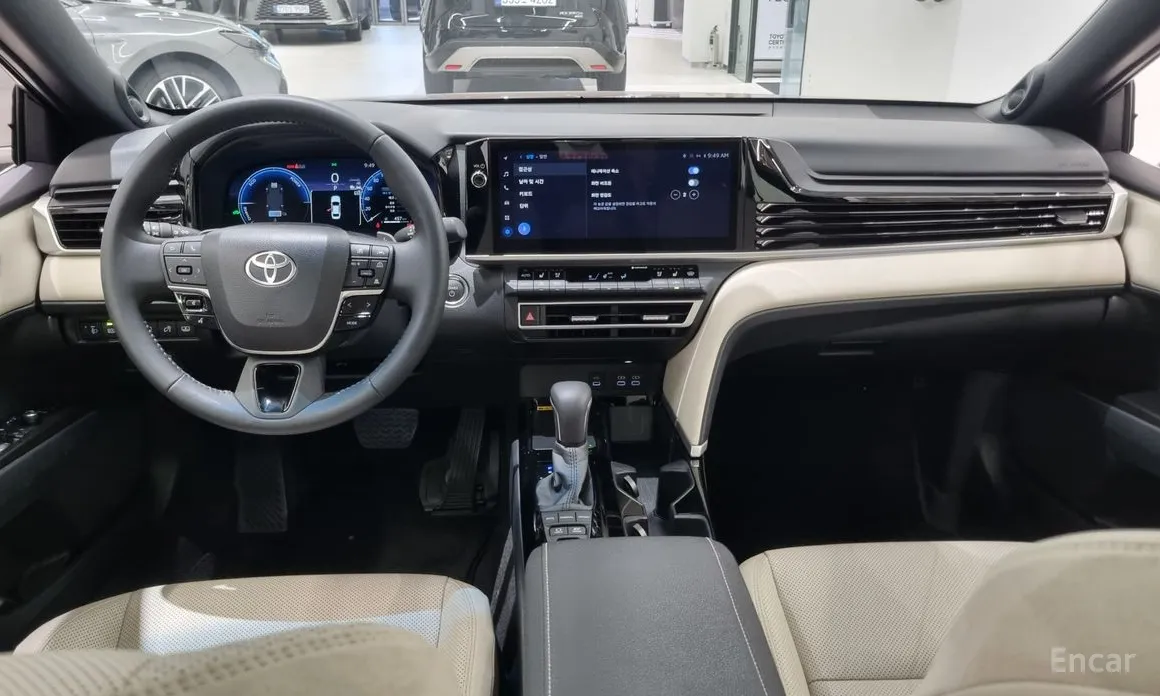 Фото 7 - Toyota Camry