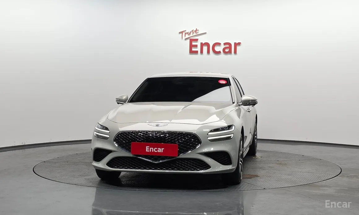 Фото 3 - Genesis G70