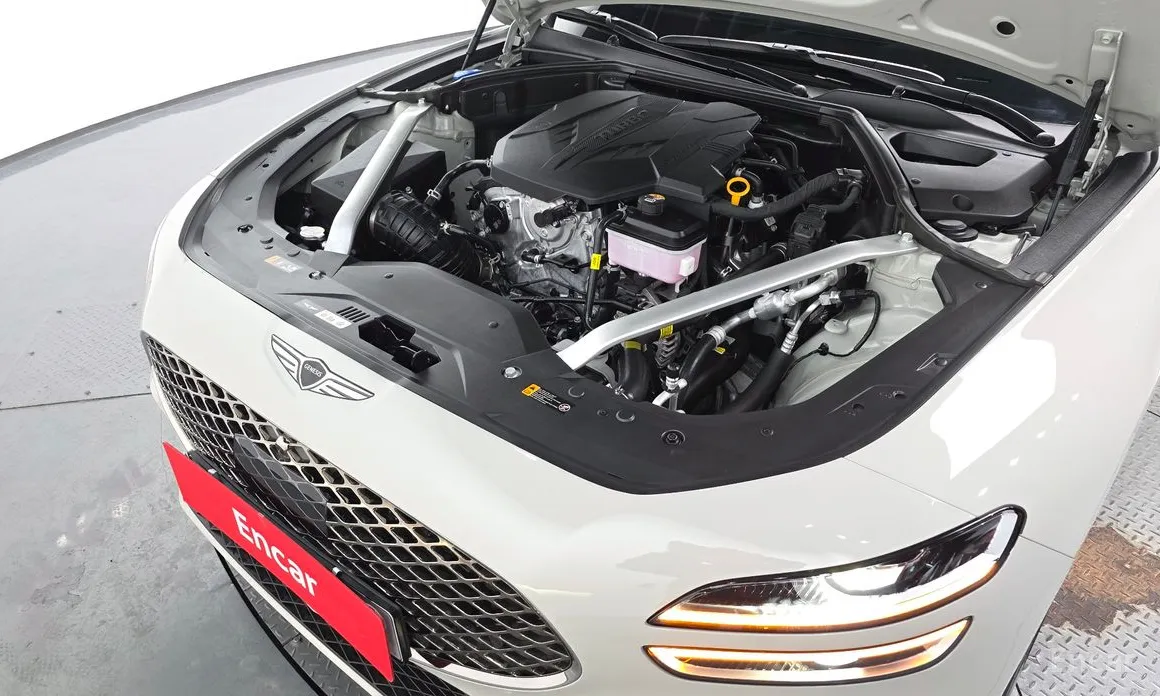 Фото 6 - Genesis G70