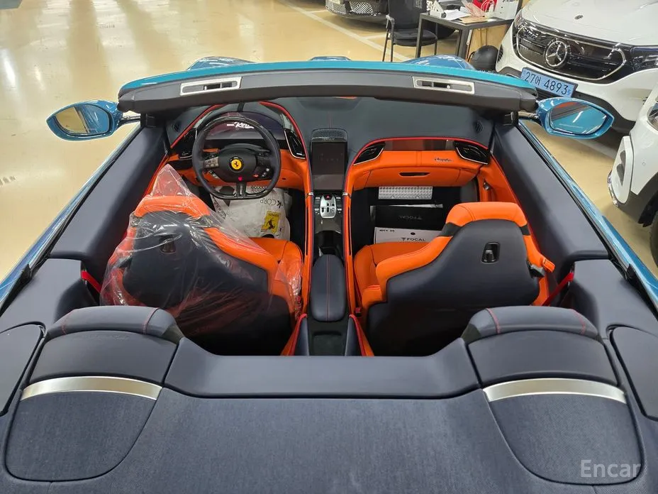 Фото 4 - Ferrari Roma