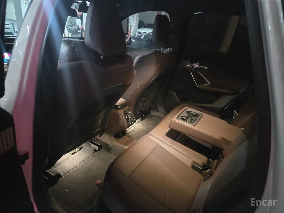 Фото 4 - BMW iX1