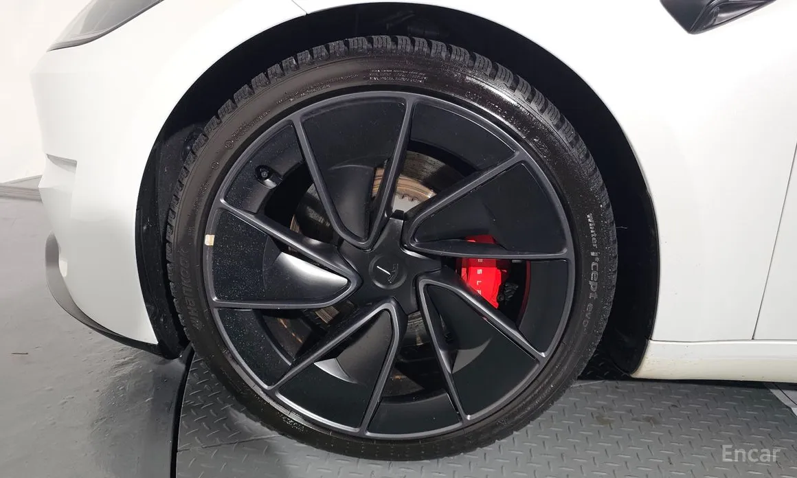 Фото 5 - Tesla Model 3