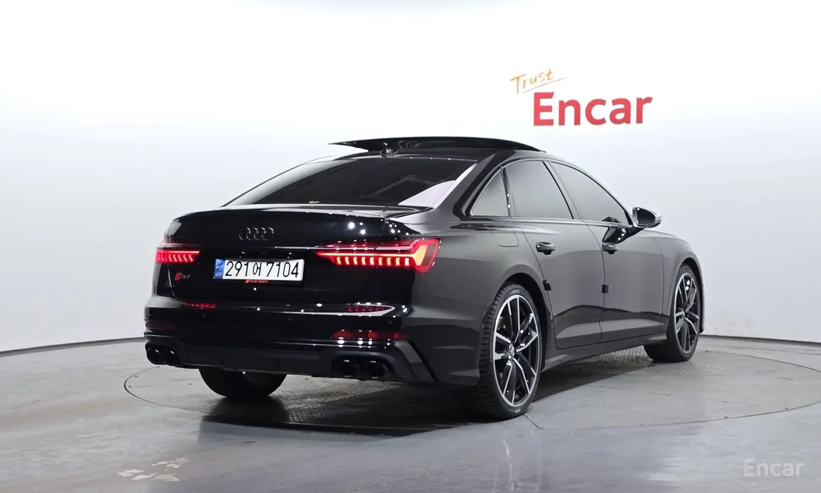 Фото 2 - Audi S6