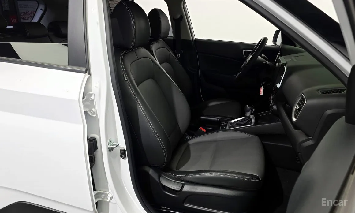 Фото 12 - Hyundai Venue