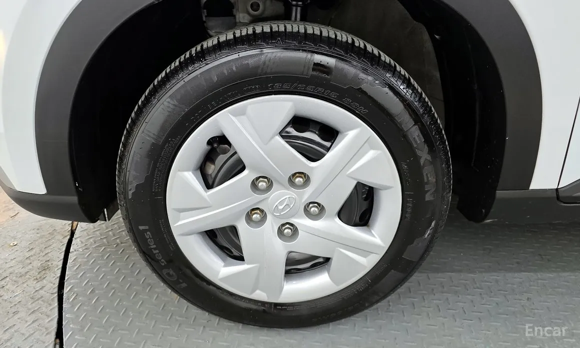 Фото 5 - Hyundai Venue