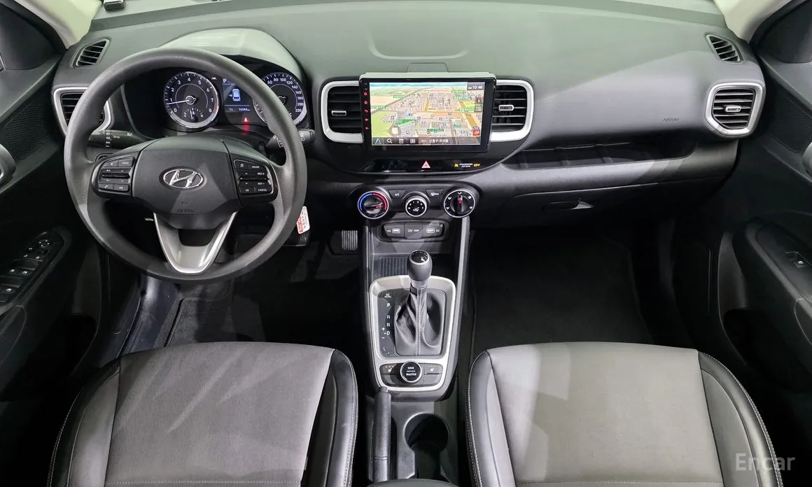Фото 7 - Hyundai Venue