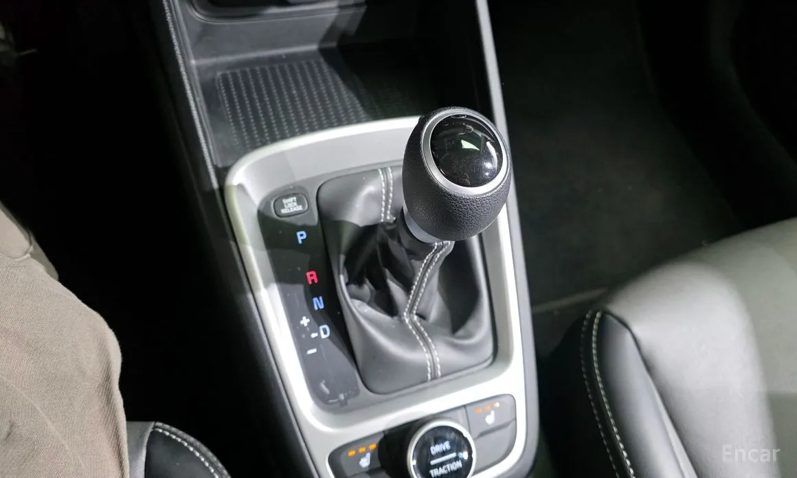 Фото 9 - Hyundai Venue