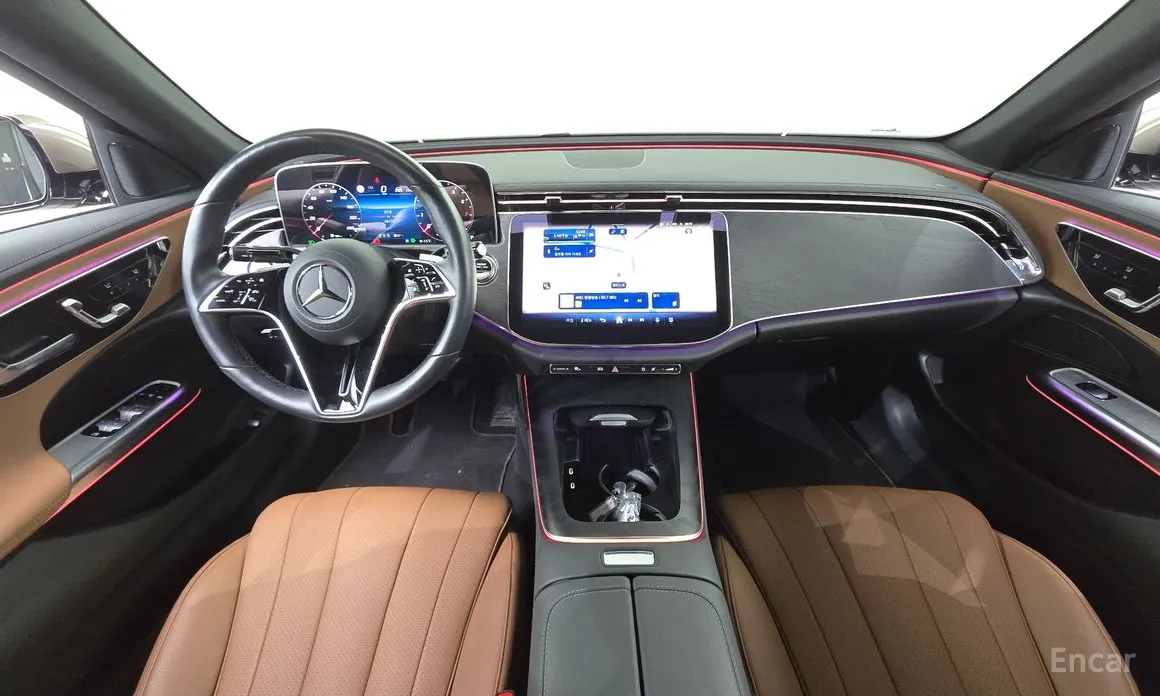 Фото 7 - Mercedes-Benz E-Class