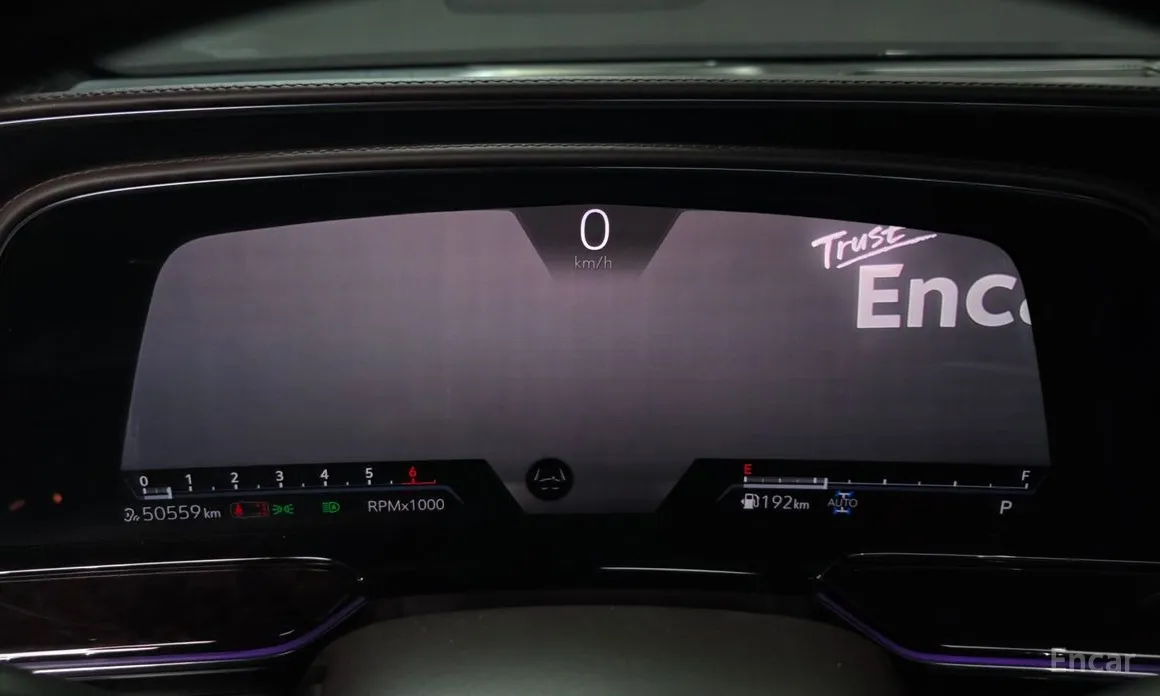 Фото 8 - Cadillac Escalade