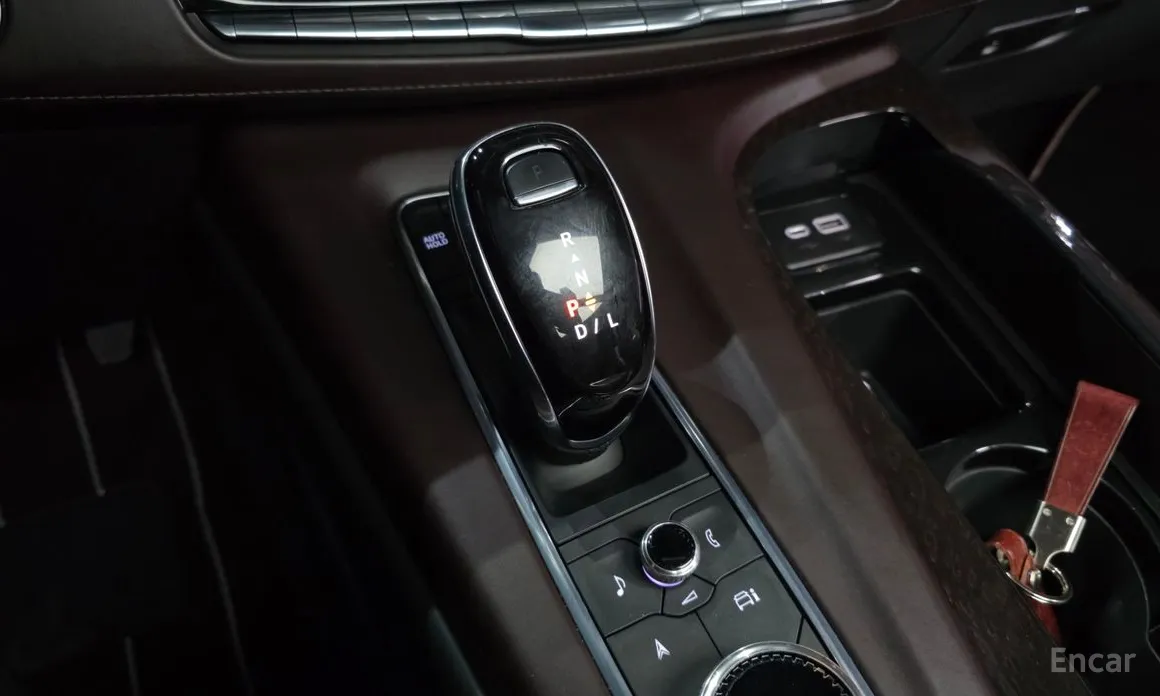 Фото 9 - Cadillac Escalade