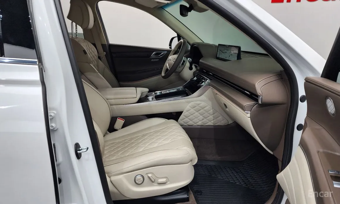 Фото 11 - Genesis GV80