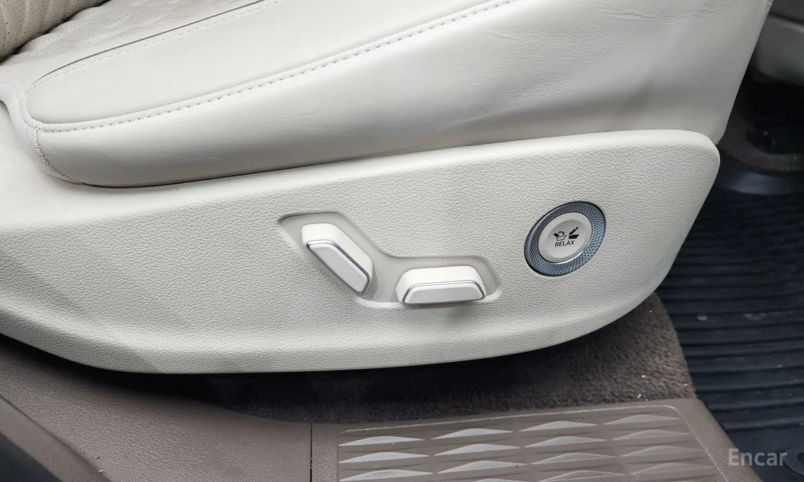 Фото 18 - Genesis GV80