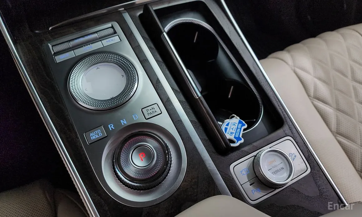 Фото 9 - Genesis GV80