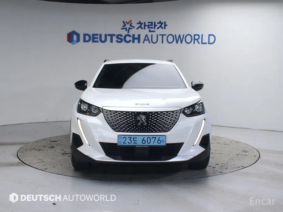 Фото 3 - Peugeot 2008