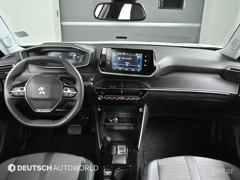 Фото 7 - Peugeot 2008