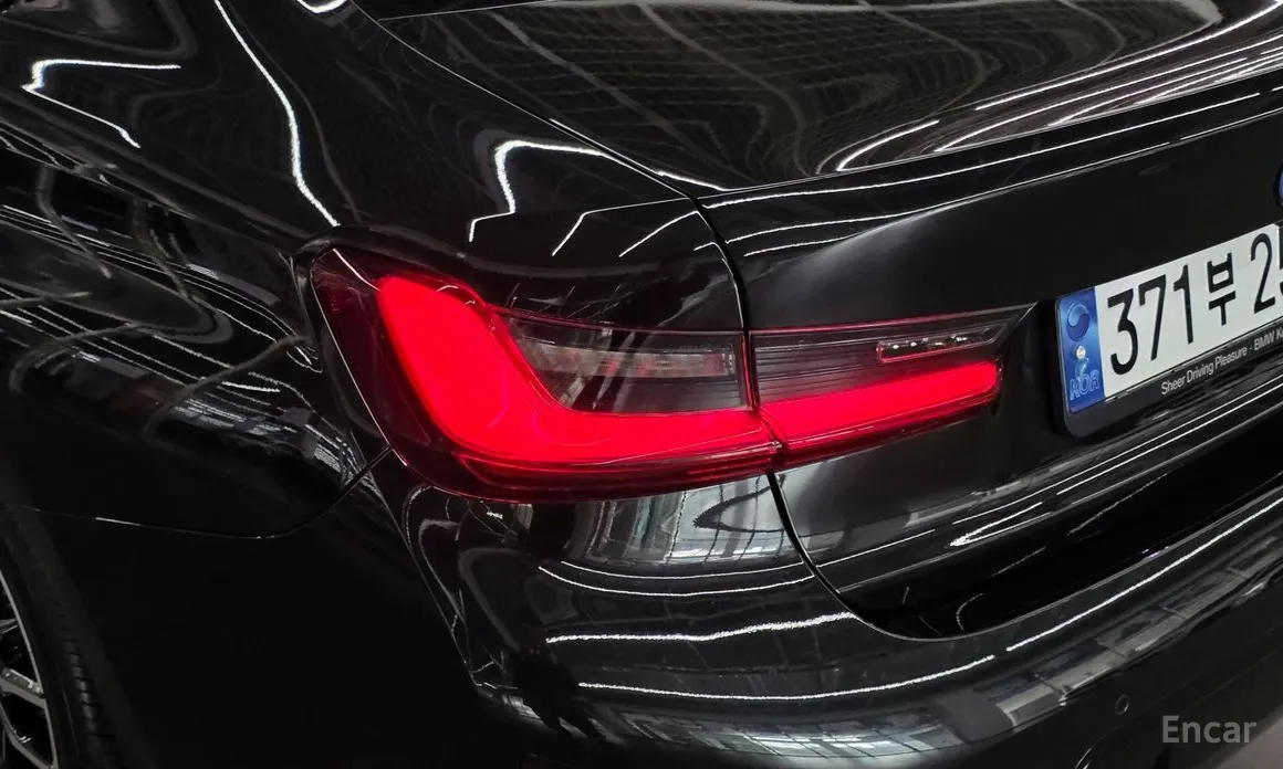 Фото 20 - BMW 3 Series