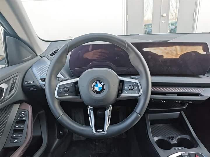 Фото 8 - BMW 2 Series