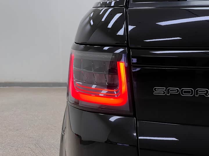 Фото 8 - Land Rover Range Rover Sport