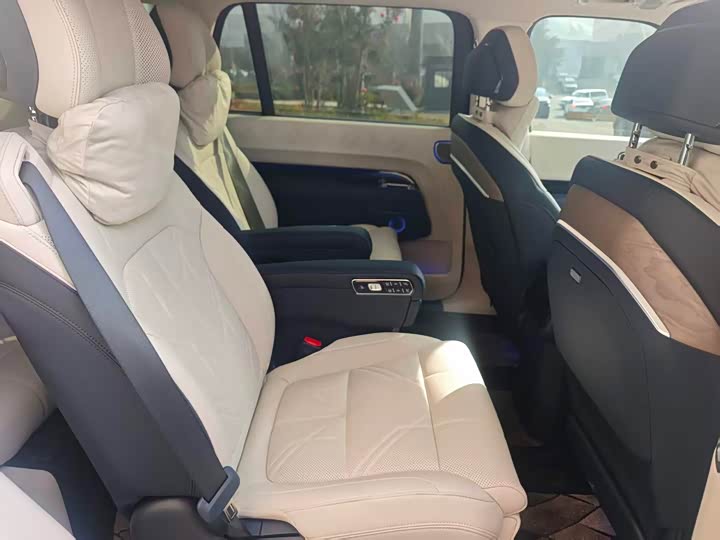 Фото 7 - Zeekr 9X