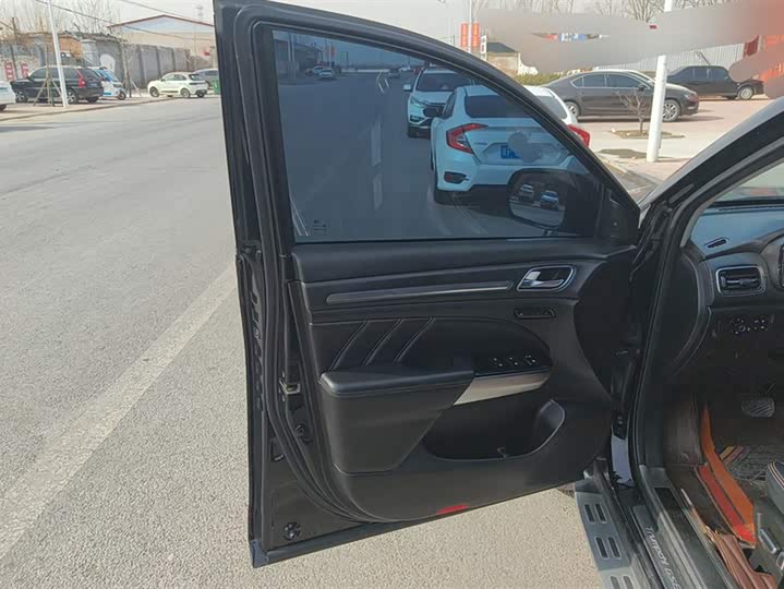 Фото 7 - GAC Trumpchi GS8