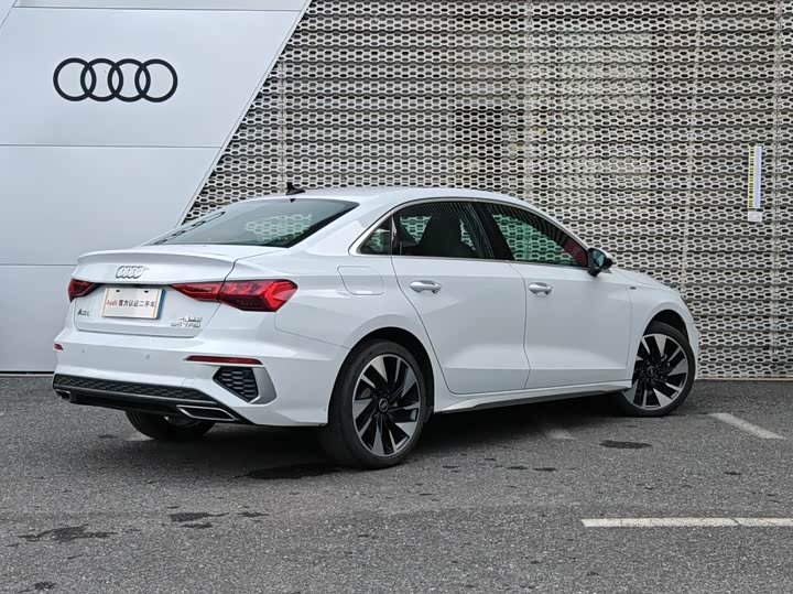 Фото 4 - Audi A3