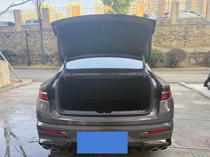 Photo 7 - Geely Preface