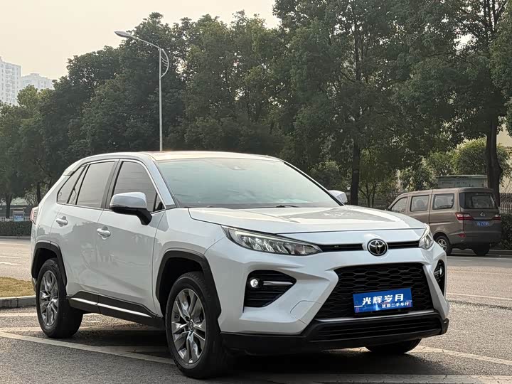 Фото 2 - Toyota Wildlander