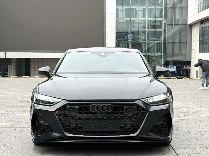 Фото 2 - Audi A7