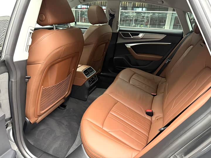 Фото 5 - Audi A7