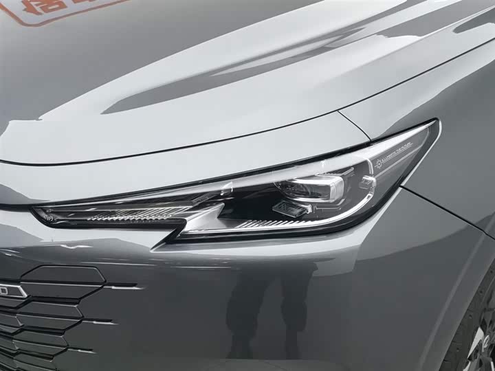 Фото 7 - Changan UNI-K Hybrid