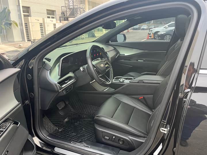 Фото 4 - Cadillac GT4