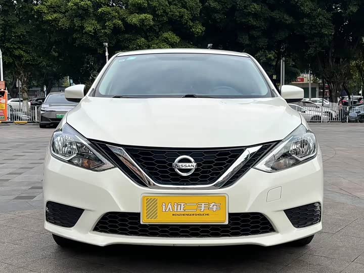 Фото 2 - Nissan Sylphy