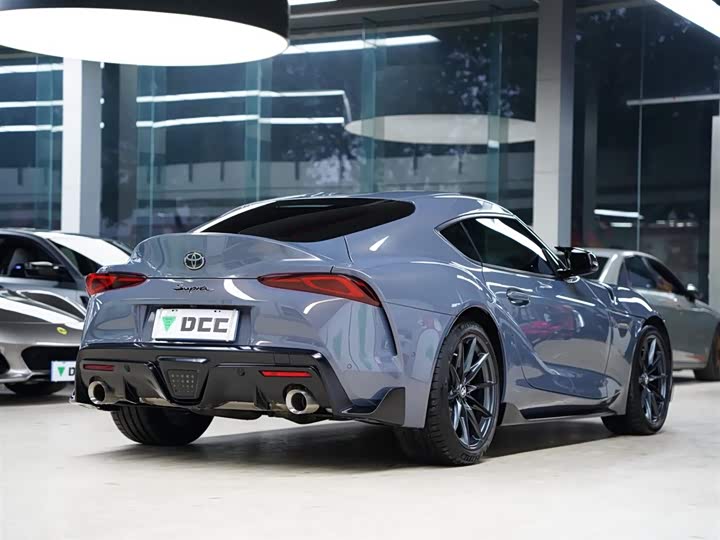 Фото 7 - Toyota Supra