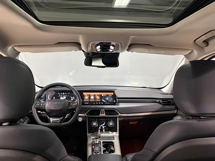 Фото 9 - Exeed TXL