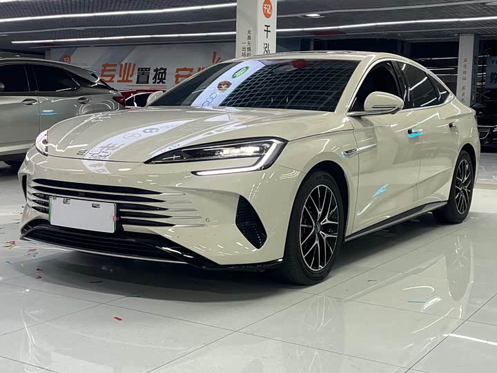 Фото 1 - BYD Seal 07 DM-i Hybrid