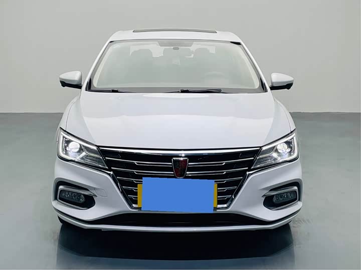 Фото 2 - Roewe i5