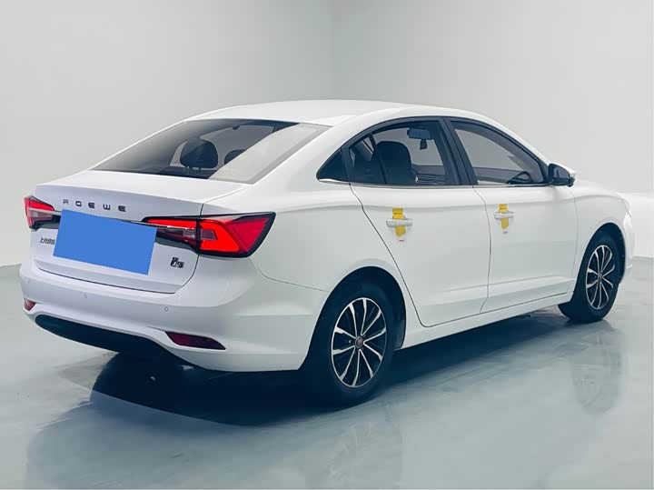 Фото 6 - Roewe i5