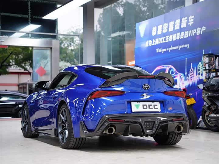 Фото 2 - Toyota Supra