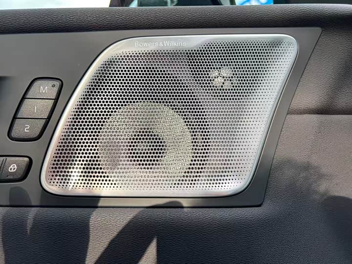 Фото 7 - Volvo XC60 Hybrid